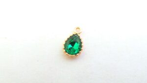 hanger druppel 13x8mm groen / goud ( per stuk )